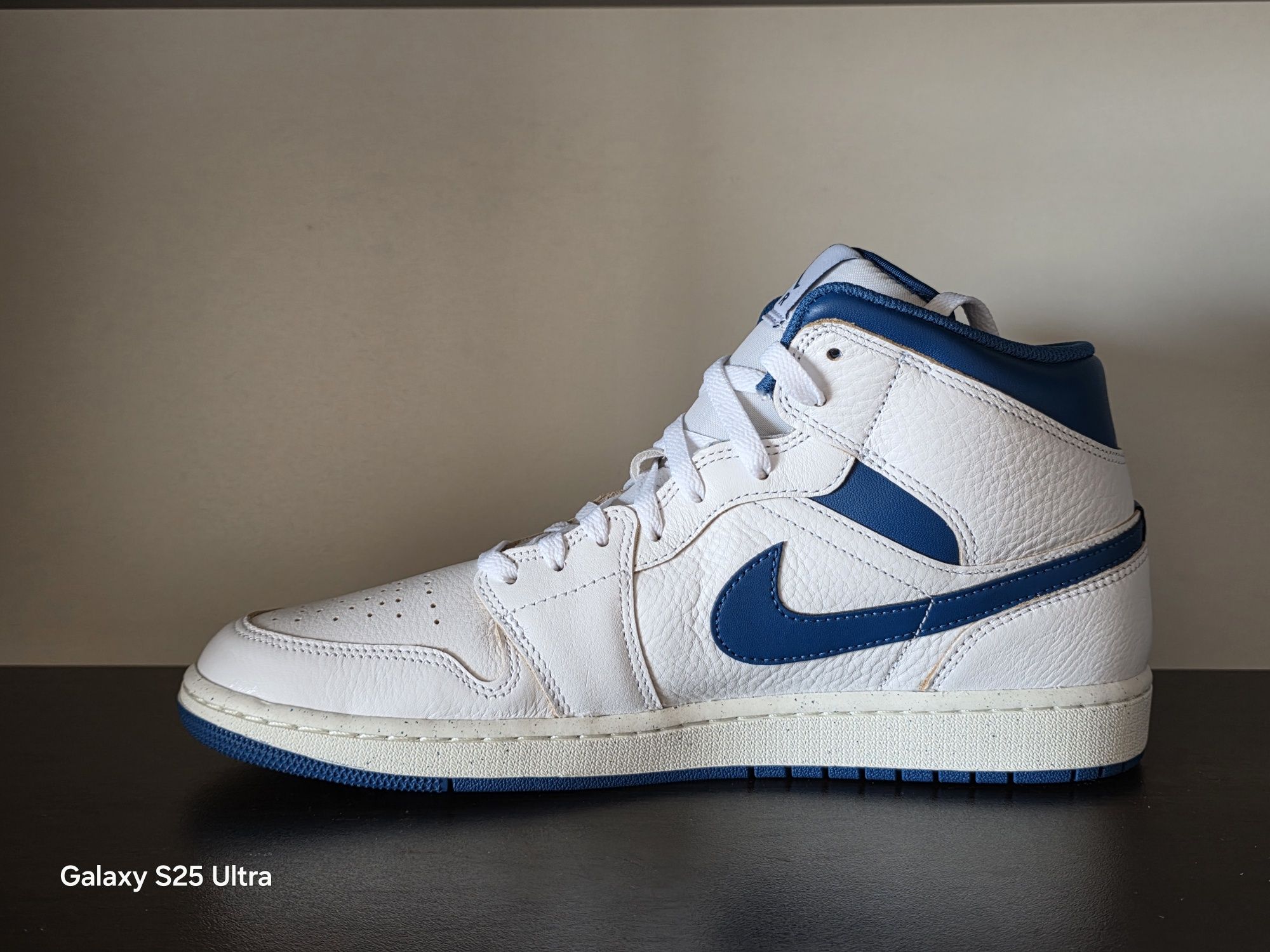 Nike Air Jordan 1 Mid SE 46номер 30см Стелка Нови с кутия