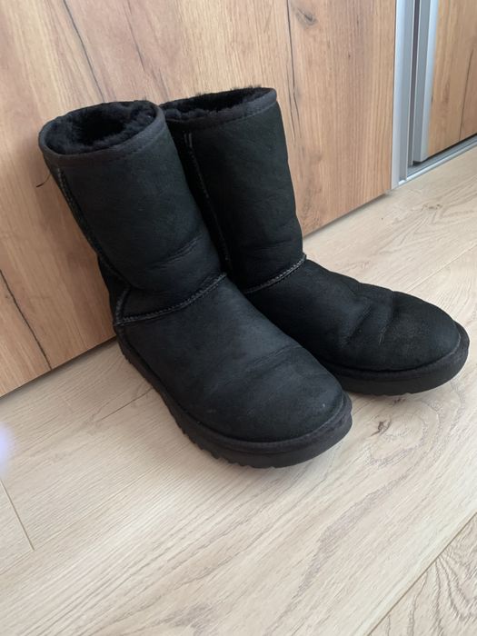 Ugg marimea 40 originale