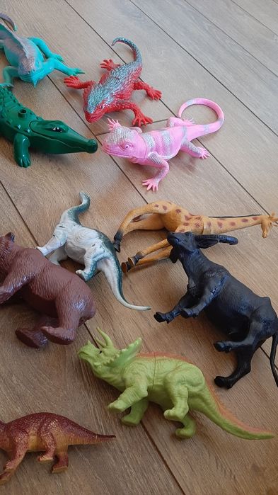 Микс гумени и пластмасови животни