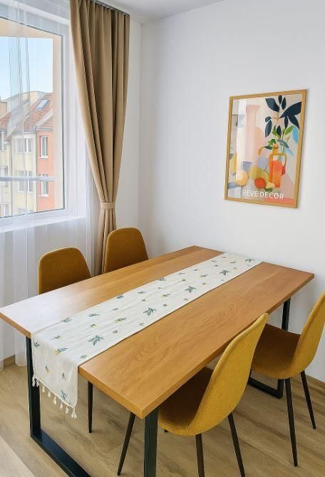 Дава се под наем Тристаен апартамент в Варна, Възраждане 1 - 77 кв.м за 650 € - Снимка #1