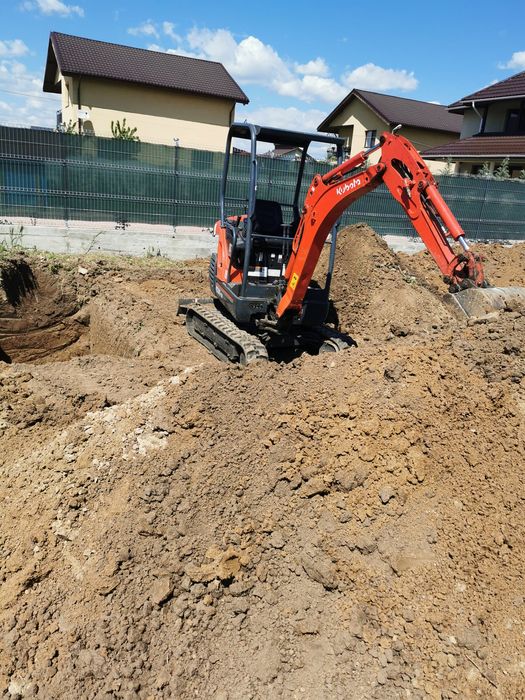 Nisip Balast Piatra Pamînt executam lucrări Miniexcavator și Bobcat