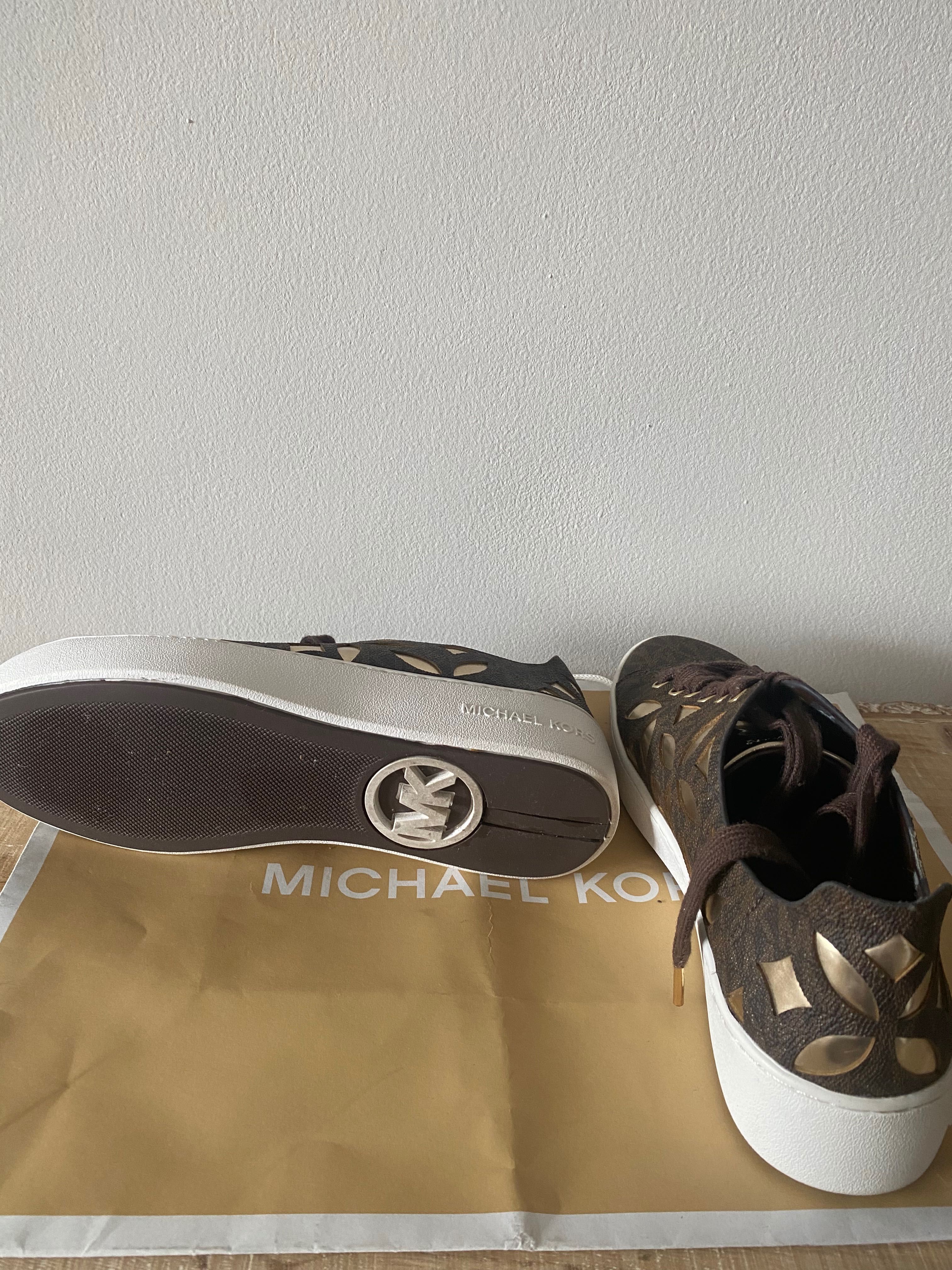 Michael Kors обувки