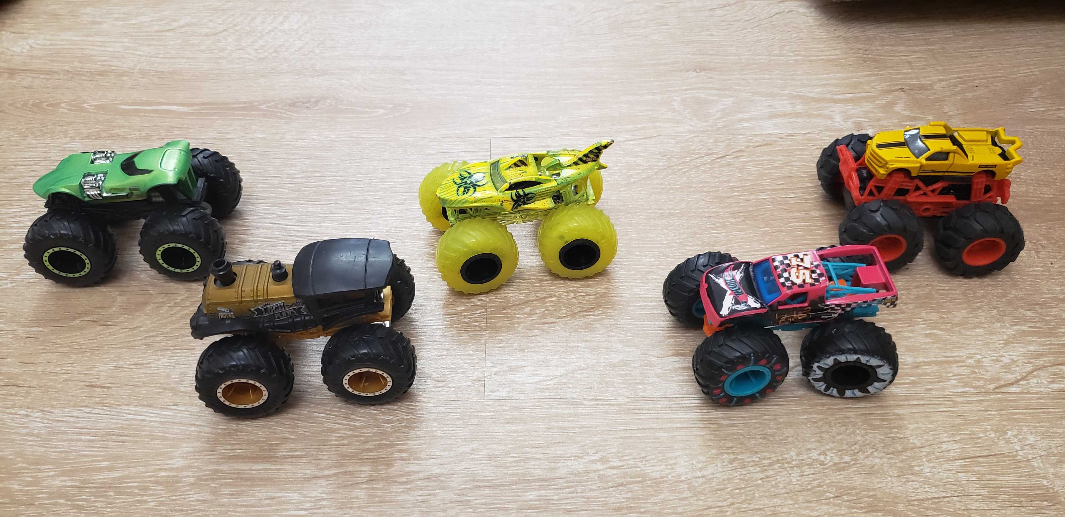 Машинки хот уилз монстр трак hot wheels monster truck