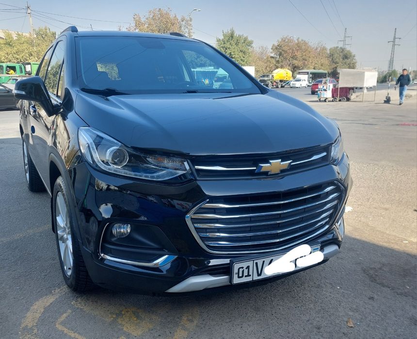 Продаю срочно трекер 1 примьер. Тоза. Чистая.