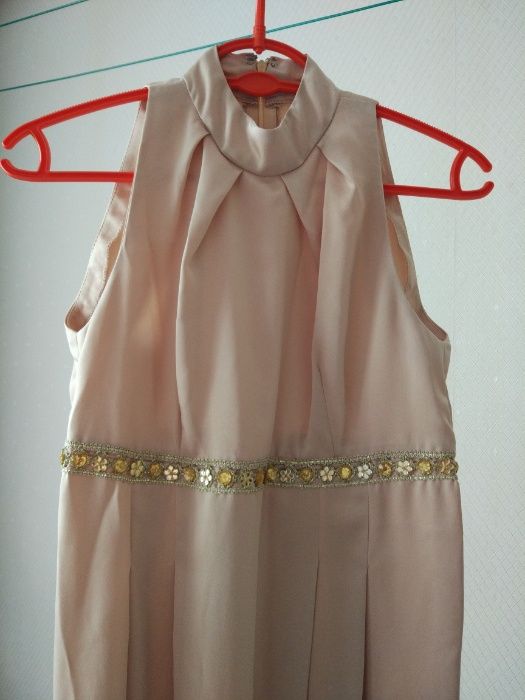 Женское платье из натурального шелка