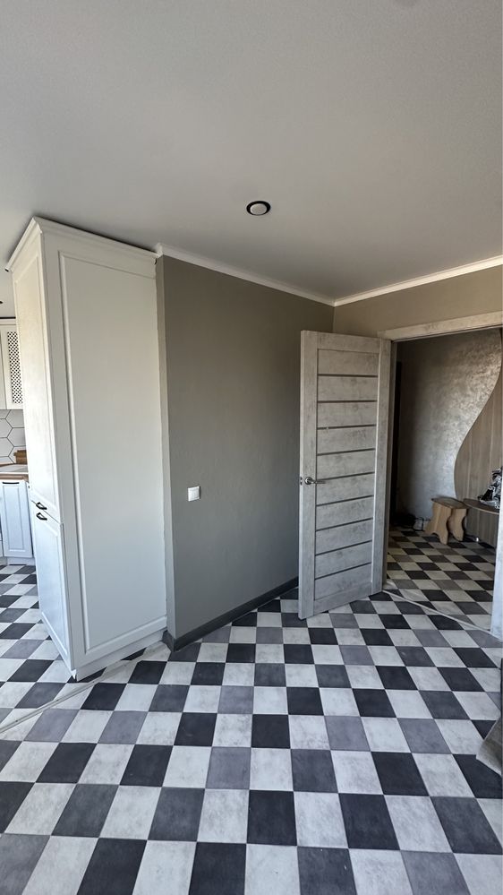 ПРОДАМ 3 комн. переделанную из 4 комн.