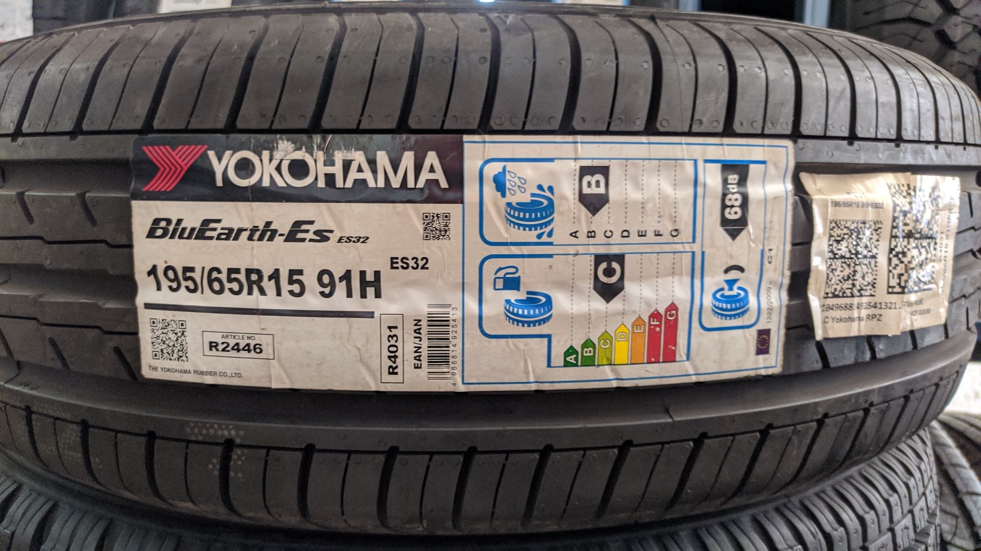 195/65R15 Yokohama ES32