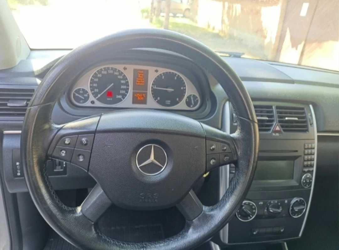 Mercedes-Benz B 180D 2011г 116кс