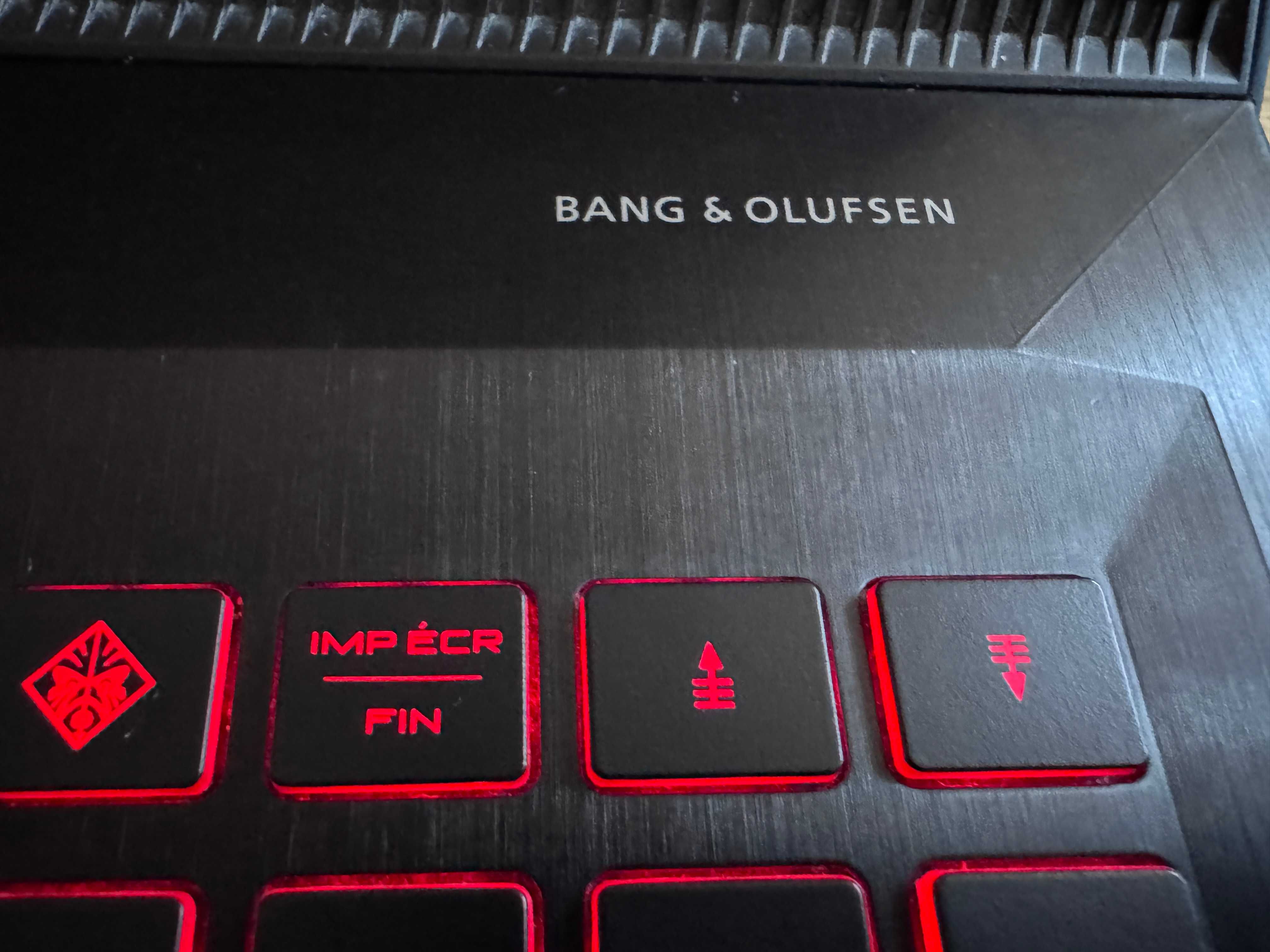 17.3 HP OMEN`Core i7-8750H/16GB DDR4/512GB NVMe/GTX 1050/FHD IPS/B&O