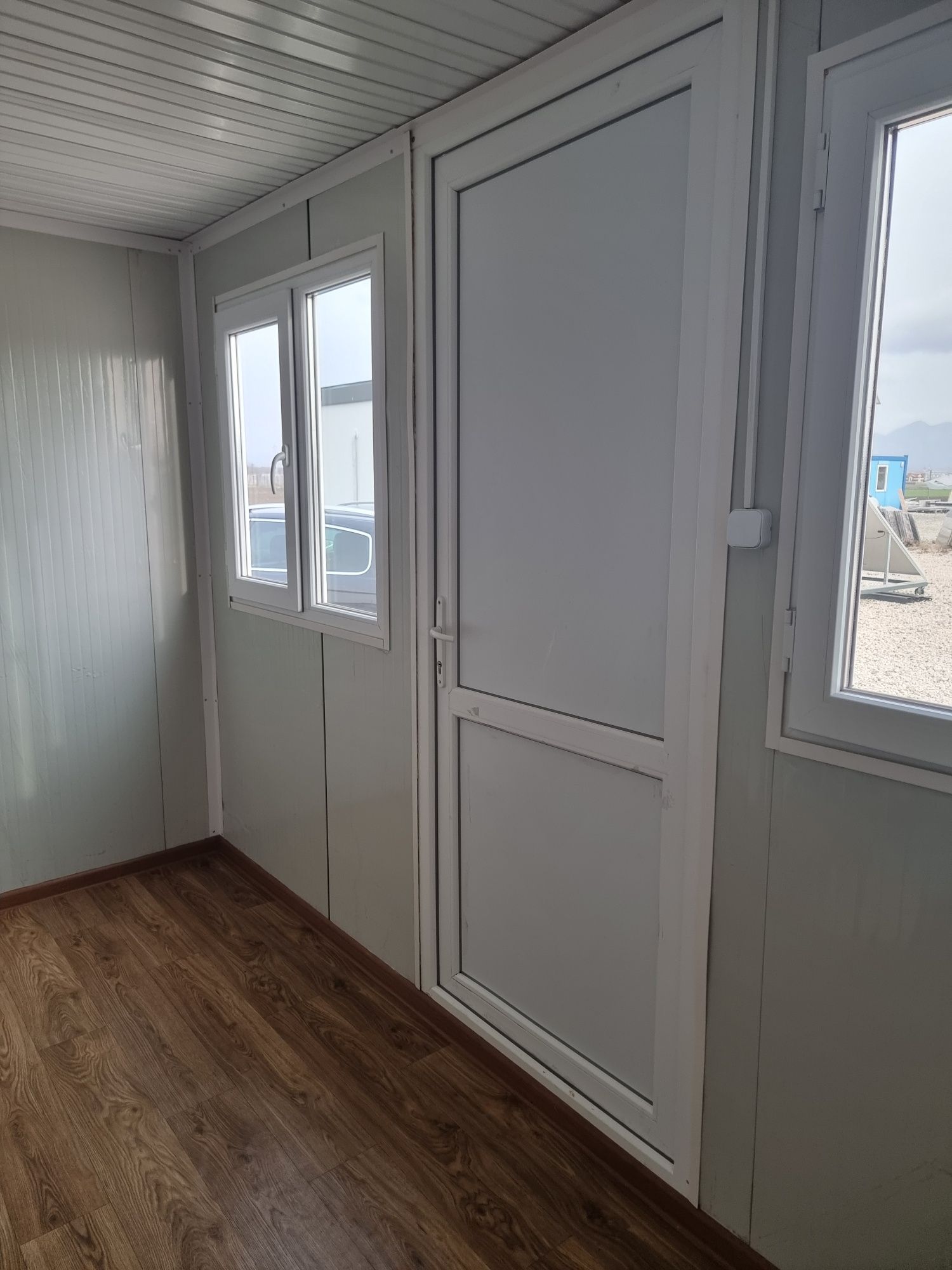 Container second hand gri 4x2.4 aer conditionat inclus