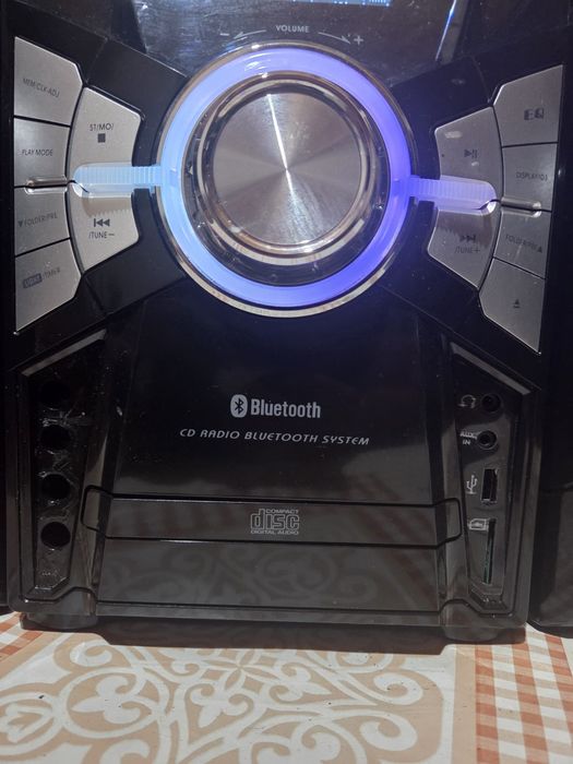 Vând sistem audio AEG