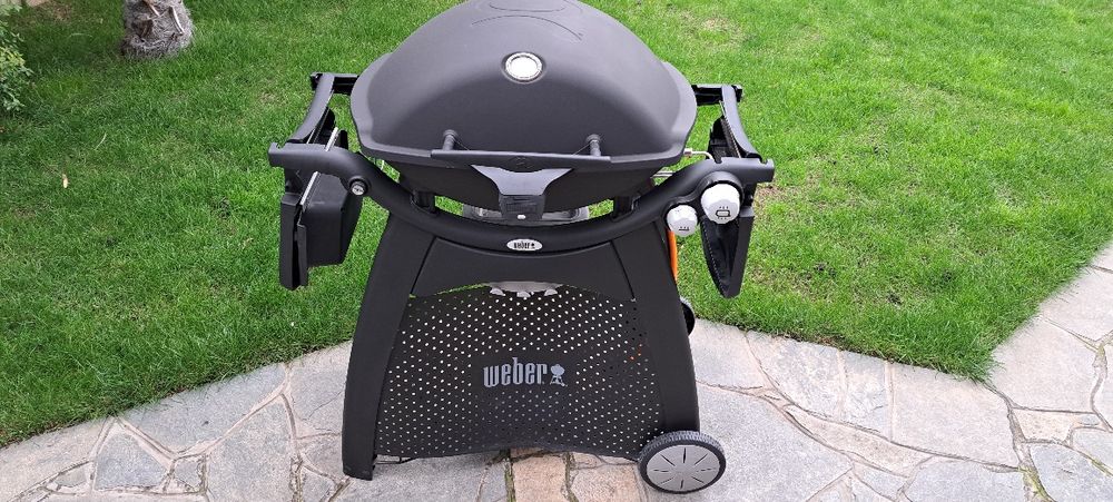 Газово Барбекю Weber Q3200  с ЧИСТО НОВИ СКАРИ И ГОРЕЛКИ