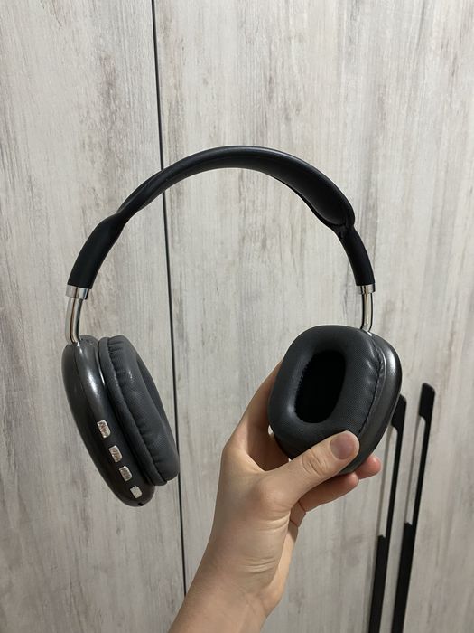 Наушники беспроводные , в хорошем состоянии