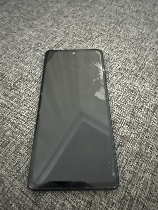 Продам телефон samsung на запчасти