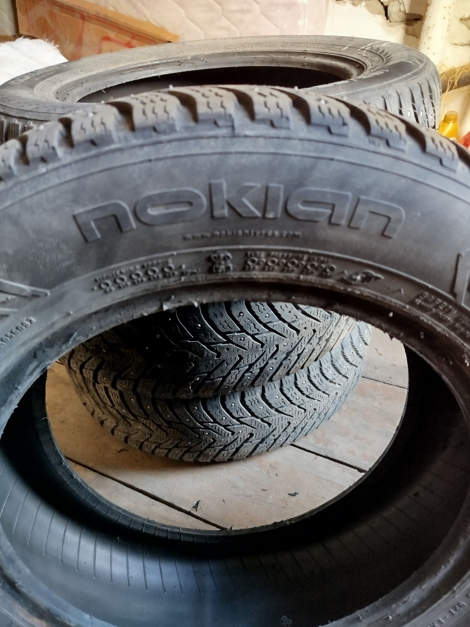 Комплект зимних шин Nokian 185/65/15