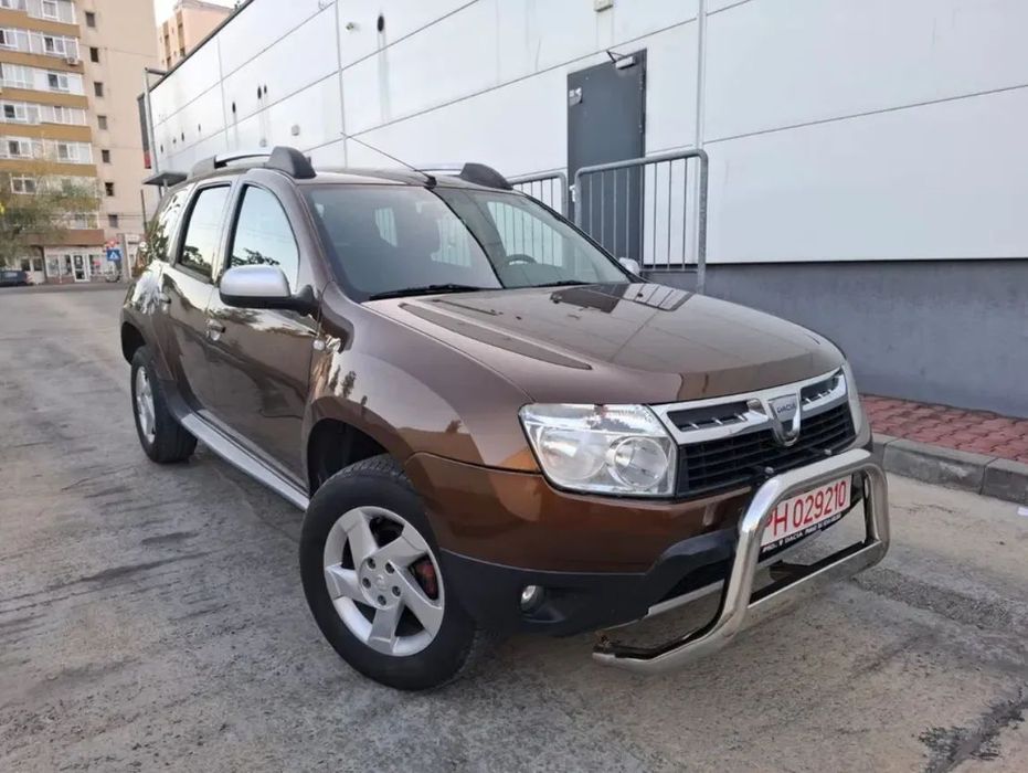Dacia Duster Dacia Duster Prestige 2010 – 1.6 MPI, numere roșii