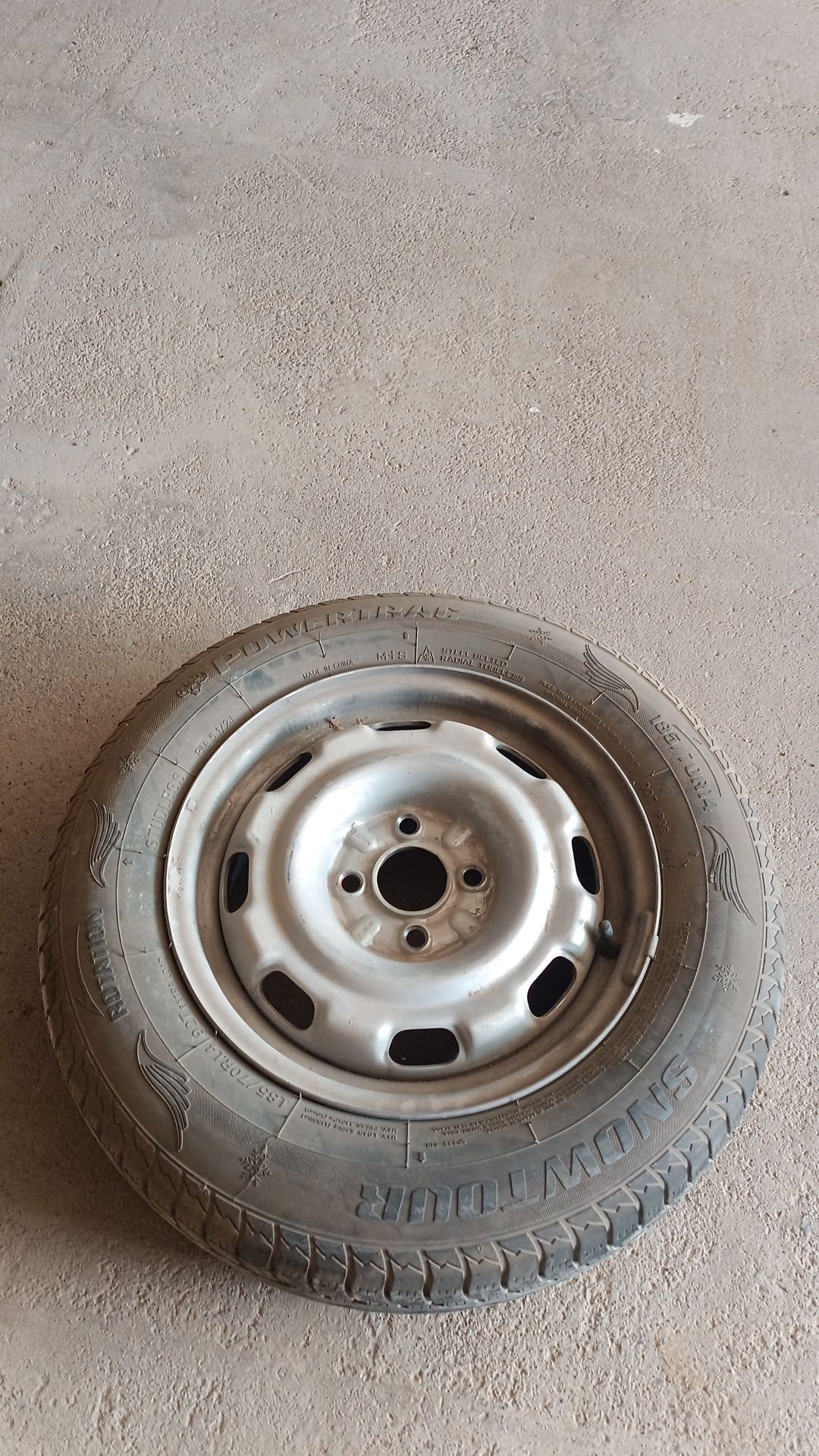Зимний балон POWERTRAG 185/70/14
