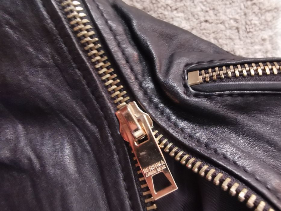 Bershka естествена кожа