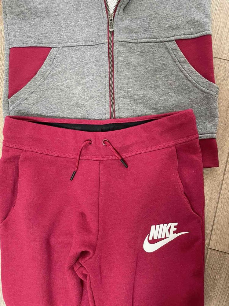 Анцунг Nike 137-146