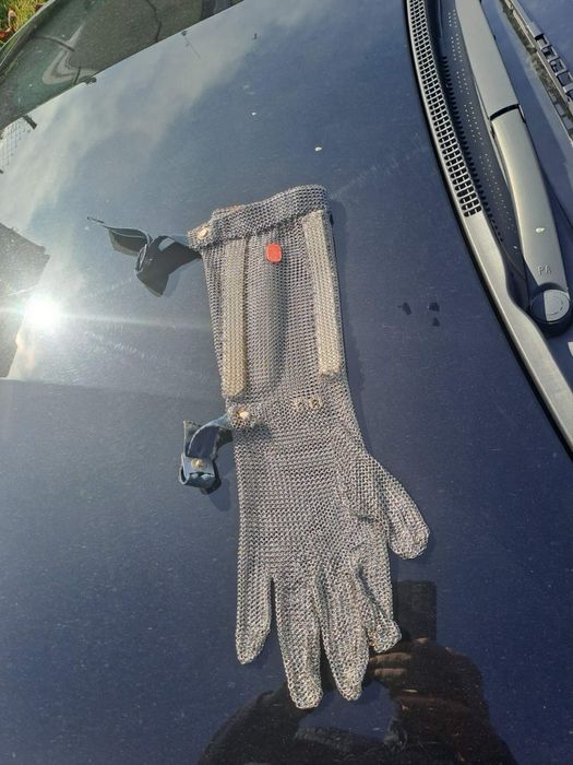 Ръкавици за транжиране на месо