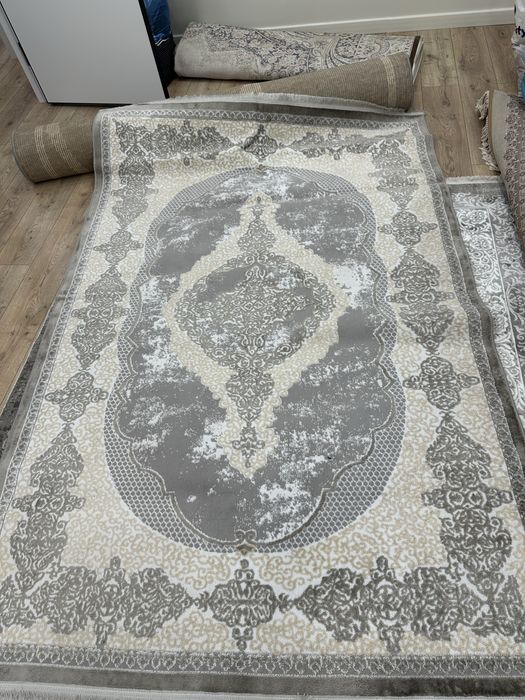 Ковер 2,5-1,5 Срочно продам