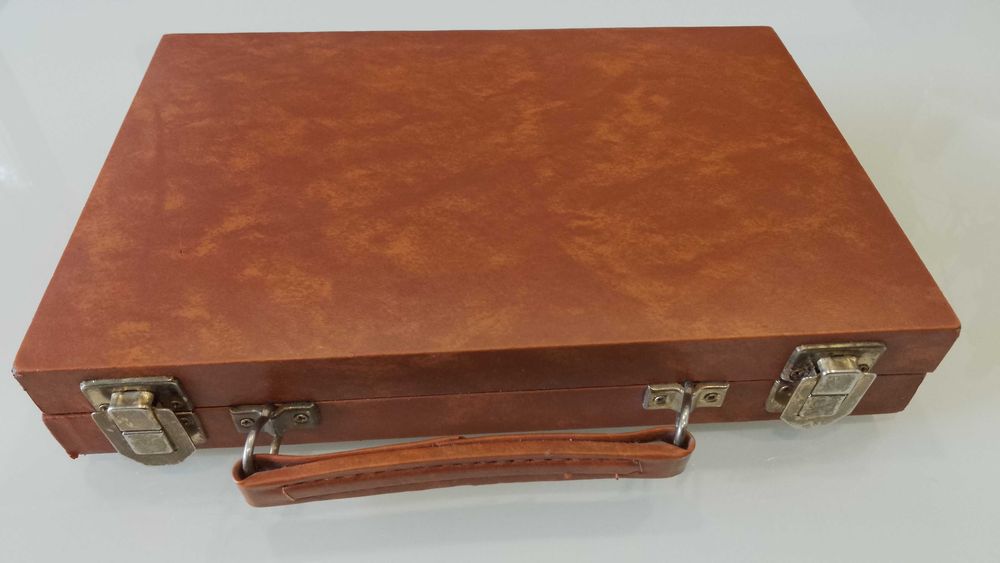 Joc table/ Backgammon in servieta eleganta, tip Diplomat