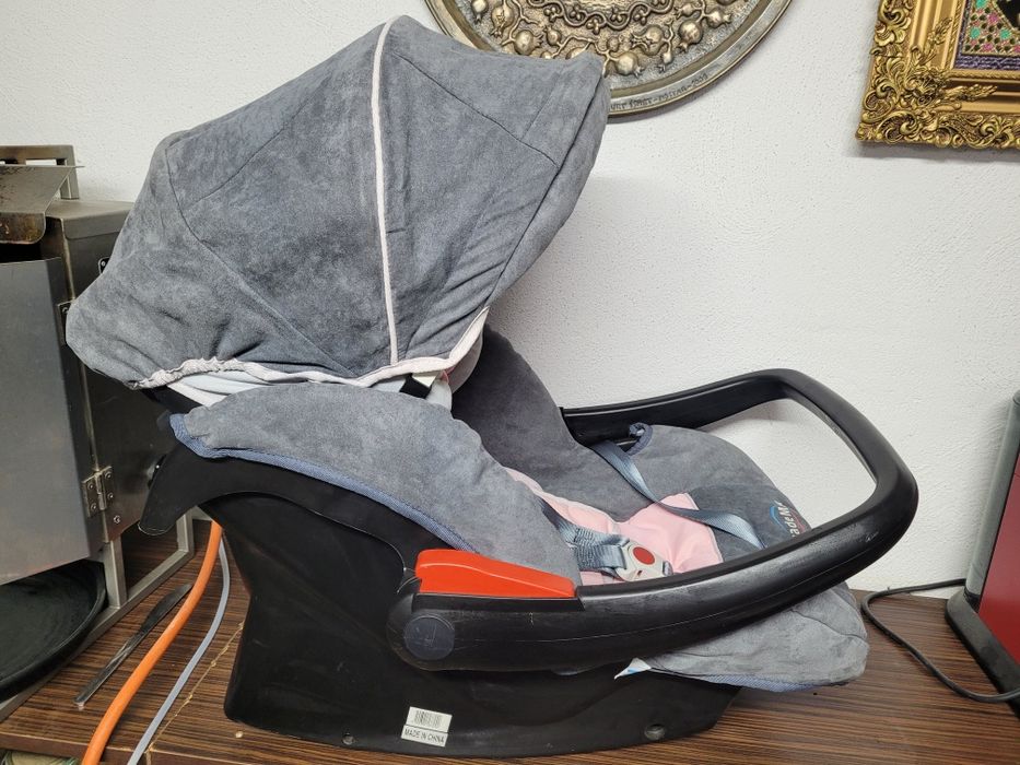 Бебешко столче за кола