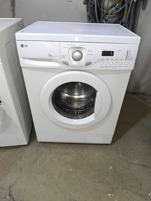 Б/у стиральная машина LG 5кг машинка в рабочем состоянии