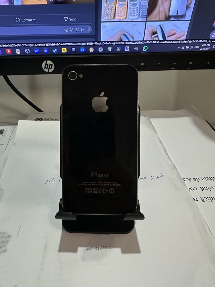 Apple iPhone 4, Black, 16GB - Neverlocked