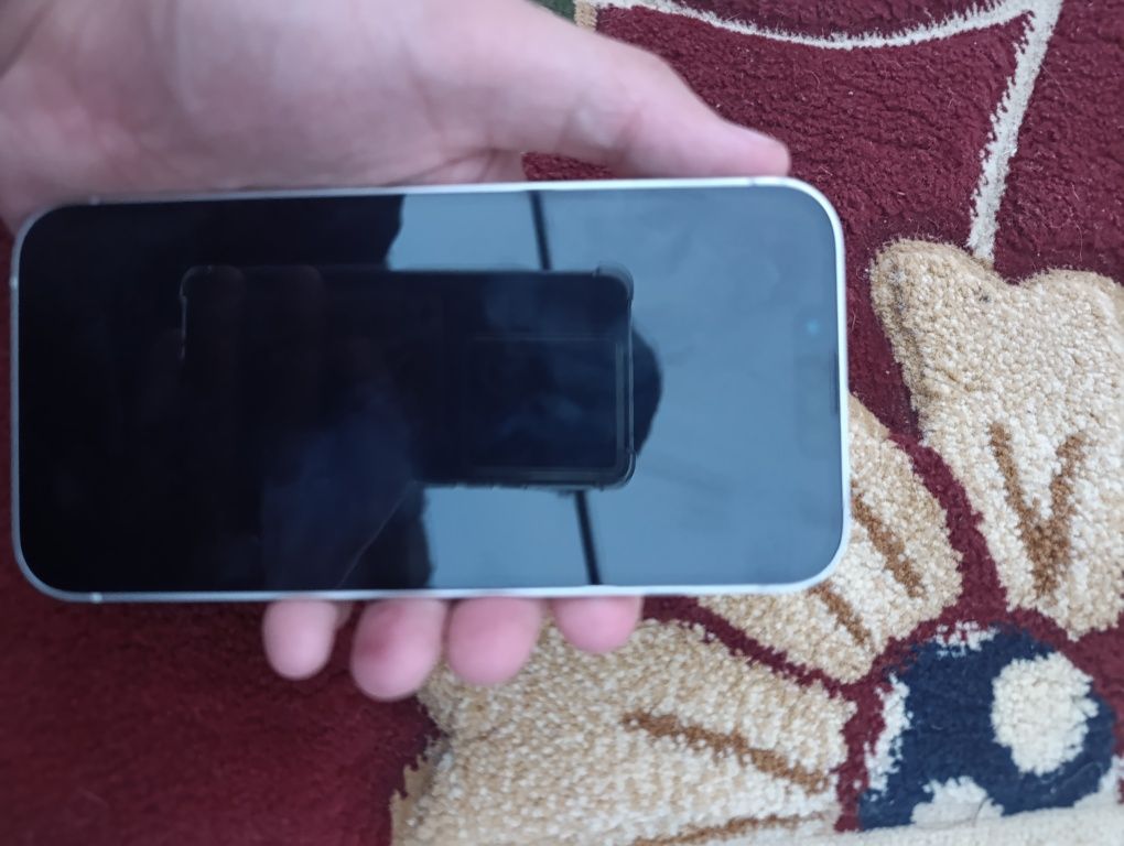 iPhone 13 sotilad