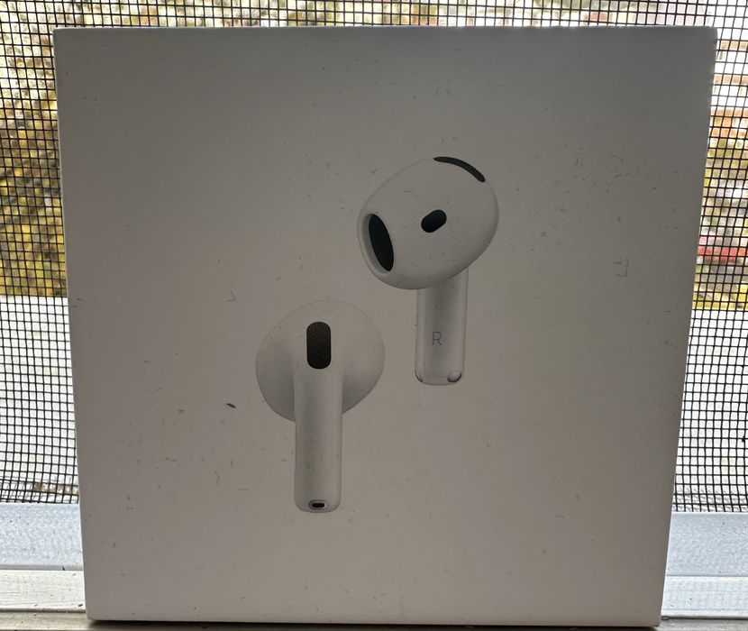 Casti air pods 4