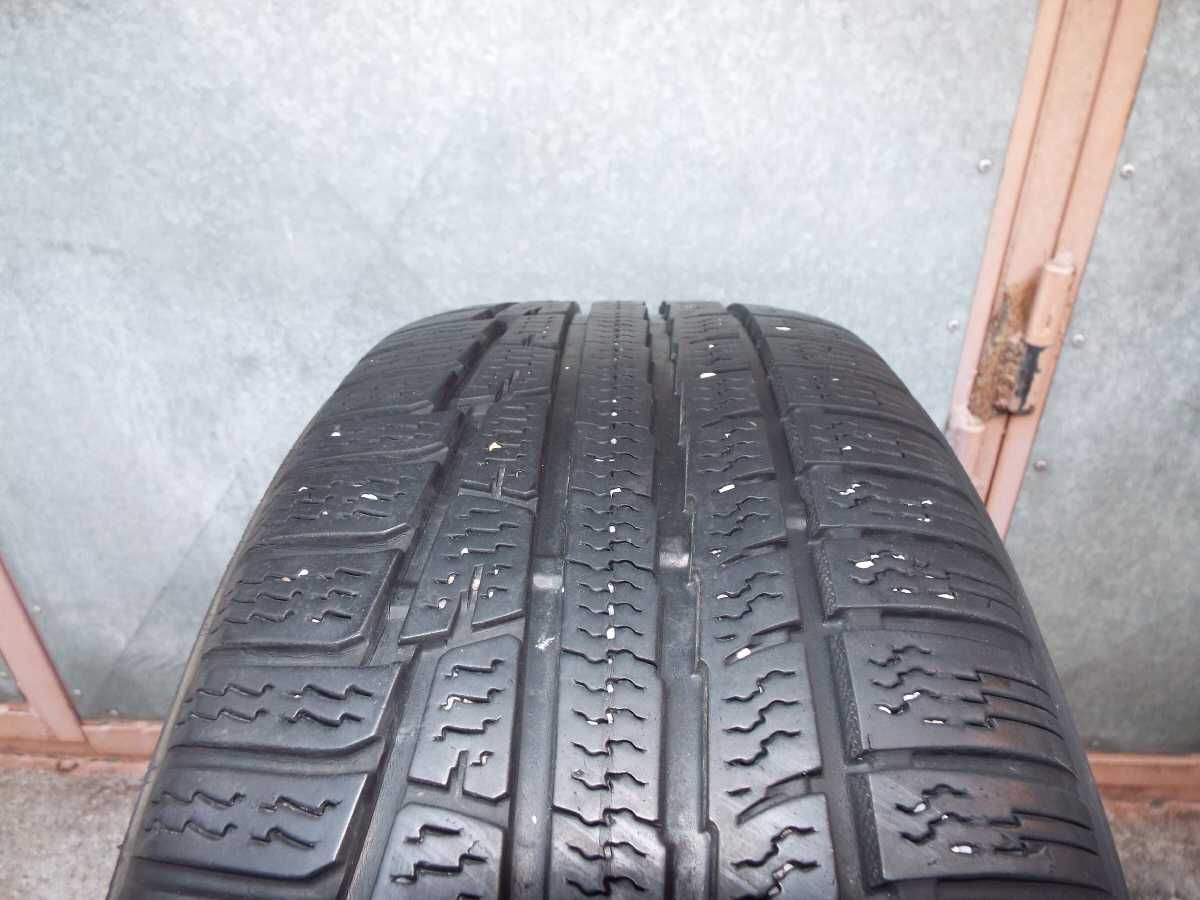 vand 4 anvelope de iarna 225/55/17 nokian WRa3 pret 600ron toate4