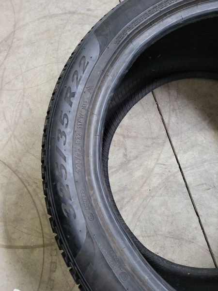 325/35/22//285/40/22 PIRELLI