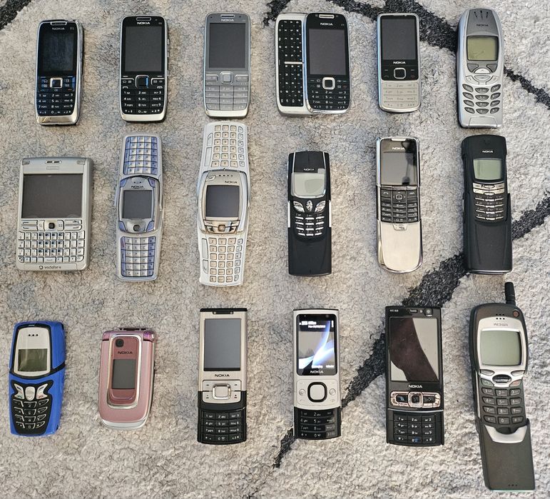 Nokia E75 telefoane cu butoane clasic