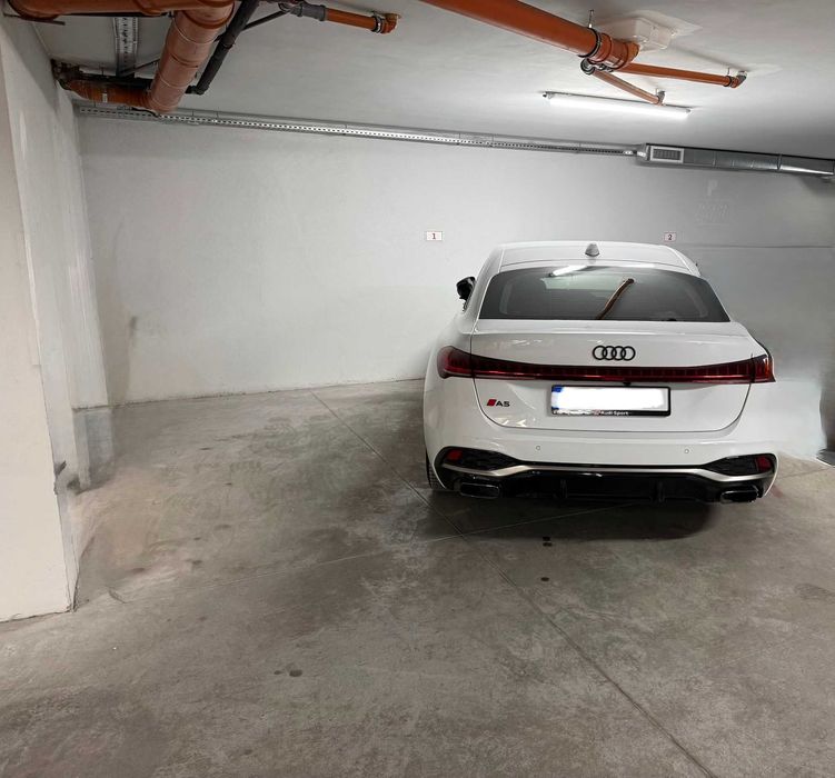 Отдава се под наем подземно паркомясто  в близост до КАТЕДРАЛАТА