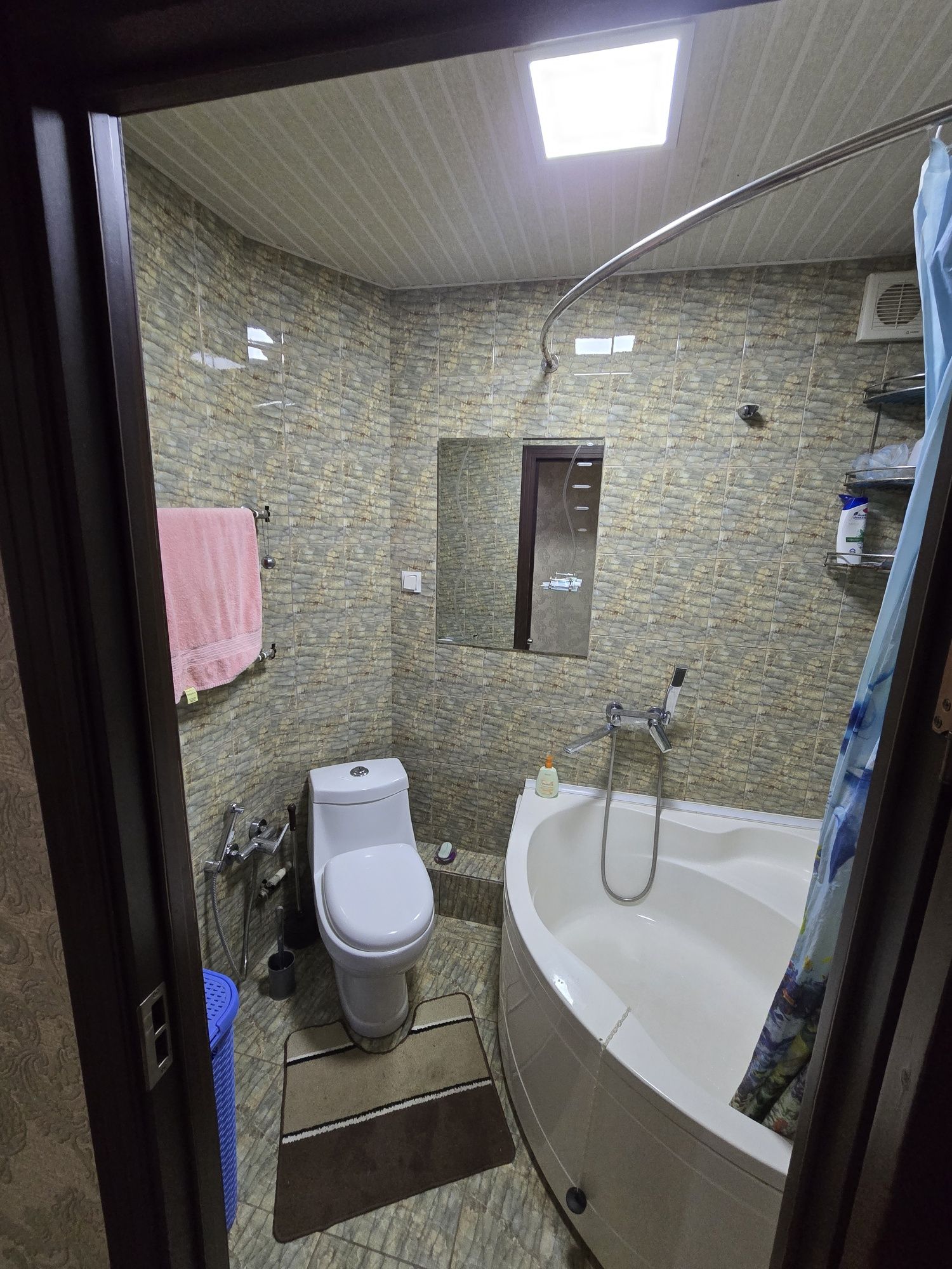 Продам квартиру, в городе Бухара, у Центральной Аптеки,