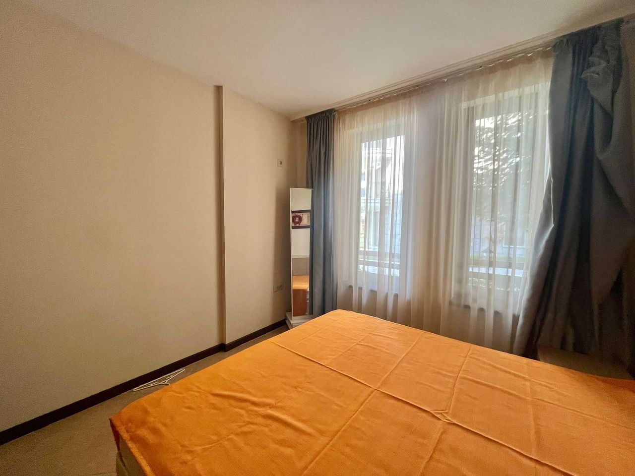 Продава се Двустаен апартамент в к.к. Слънчев бряг - 57 кв.м за 1315 €/кв.м - Снимка #5