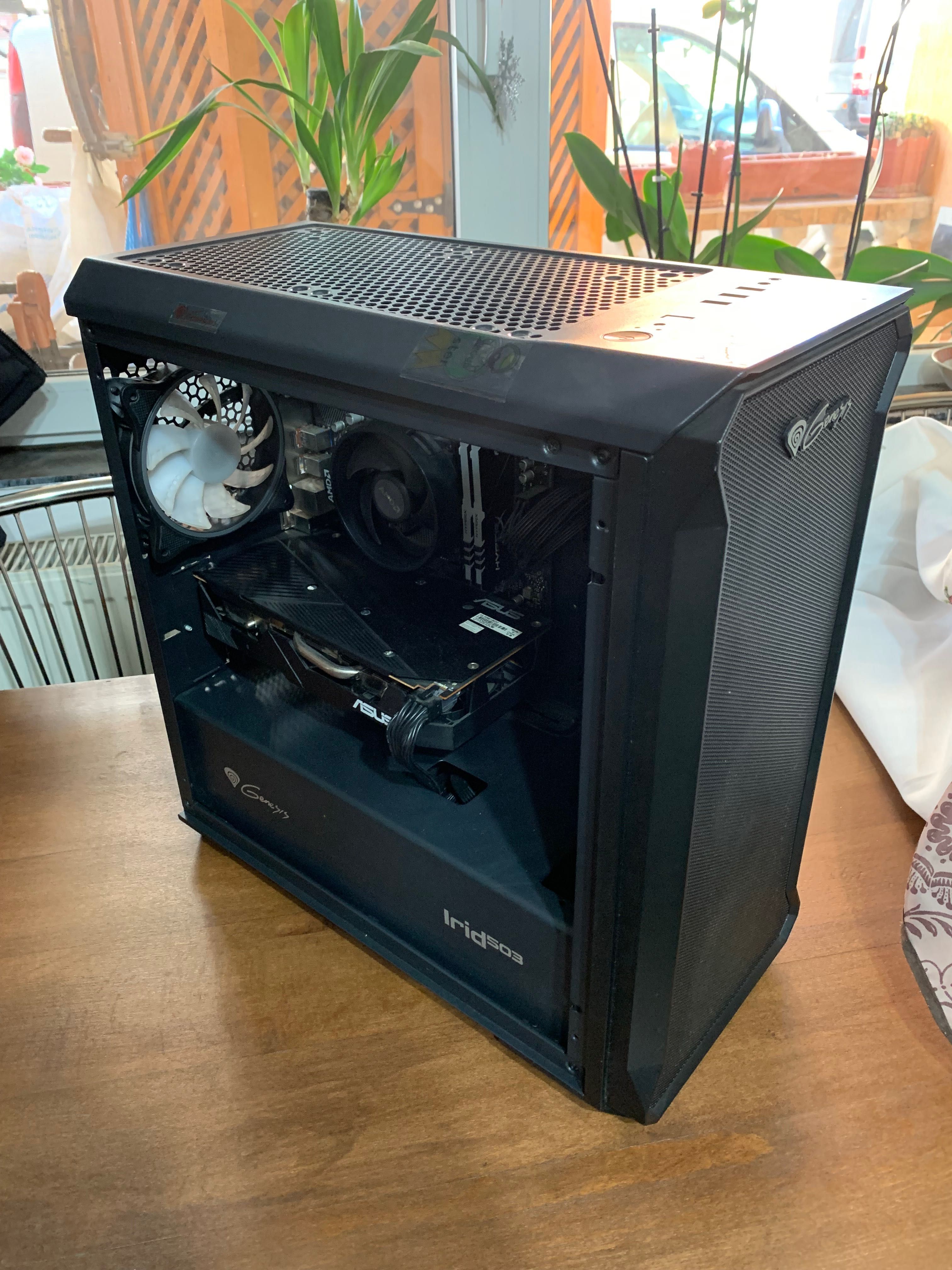 Vând pc de gaming aproape nou