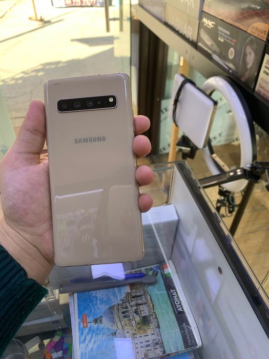 Samsung s10 5g 8/256 holati yaxshi