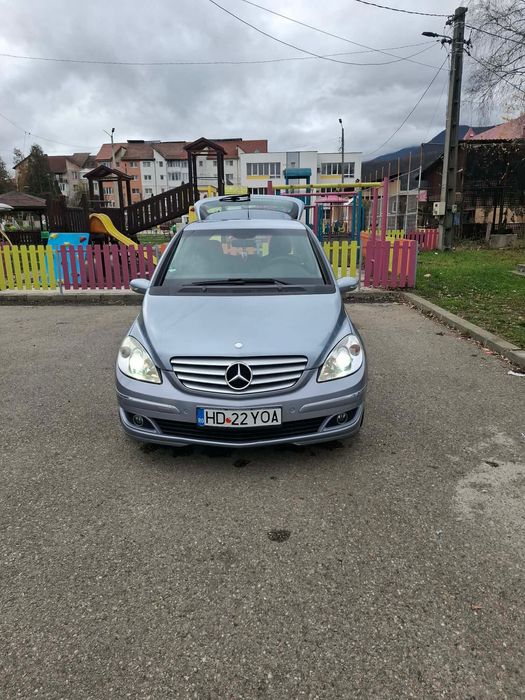 Mercedes B180 CDI automată