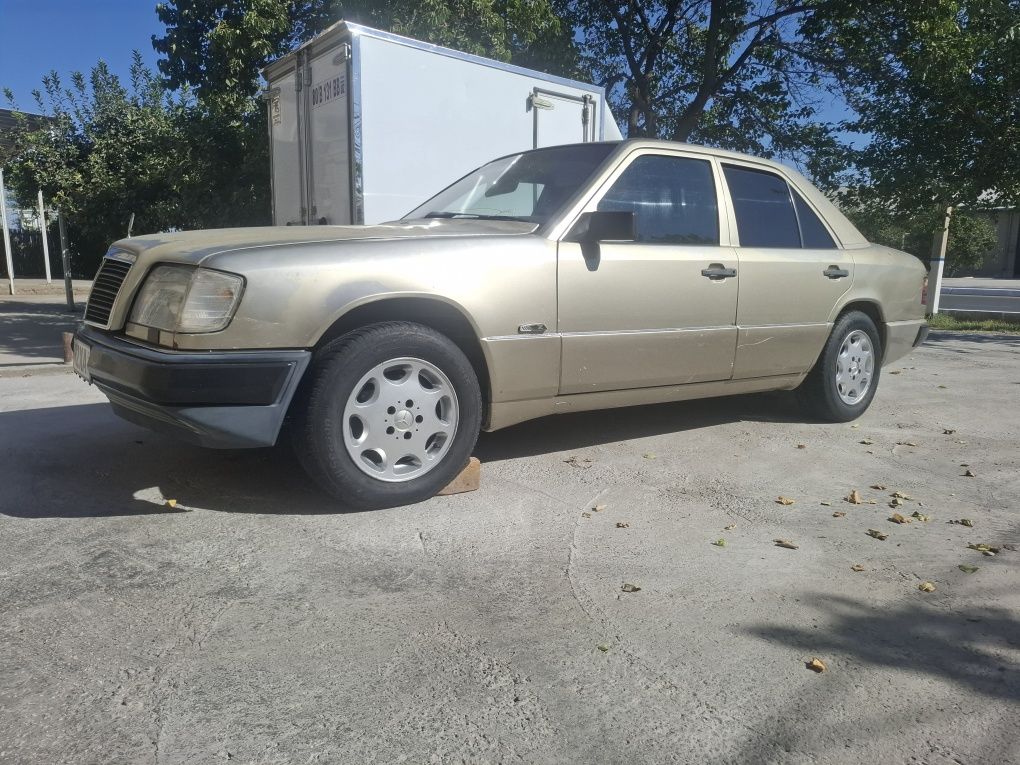 Мерс 124 D 250 602