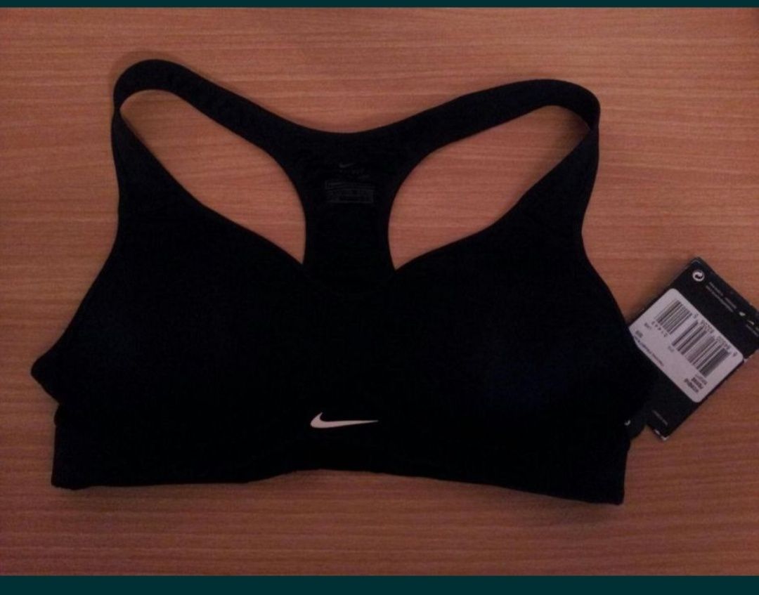 Продам топ - женский Nike