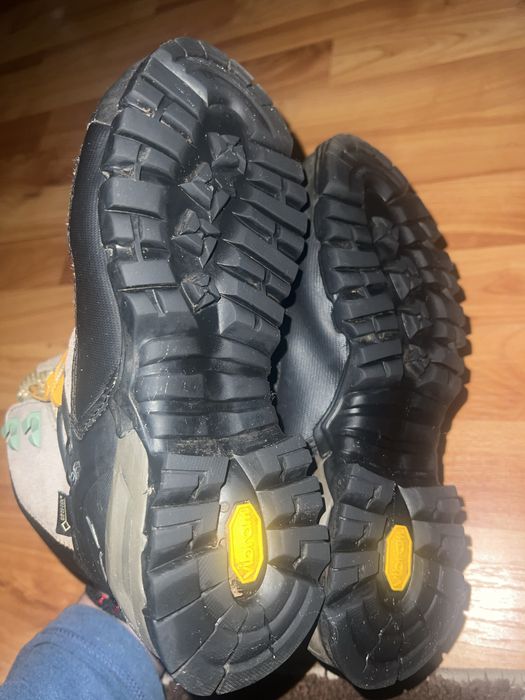 Ghete drumetie Salewa damă