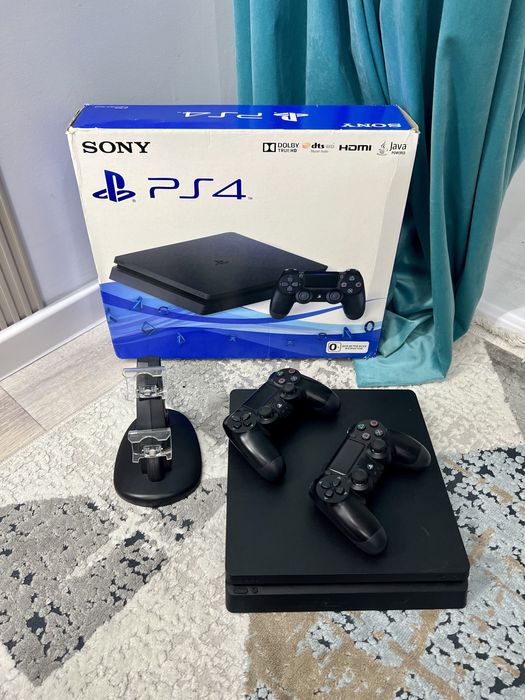 Ps 4 slim с FC 25, UFC 4, Mortal Kombat 11, GTA V, Hitman и 160+игр