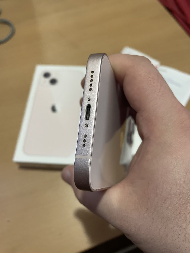 Apple iPhone 13 - 128 GB - Pink