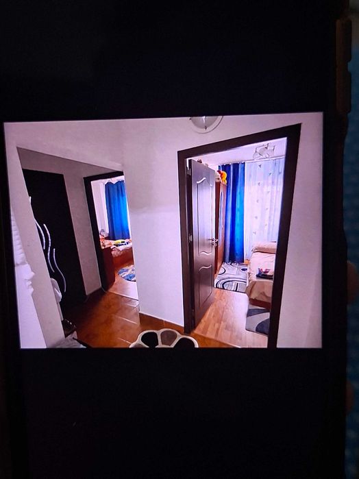 Apart 3camere,situat in A uri,78mp.Rog agentiile sa nu ma contacteze