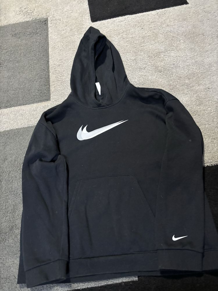 Hanorac Nike.