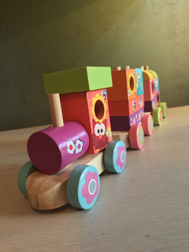 Tren din Lemn si Lego Duplo Primul Tren
