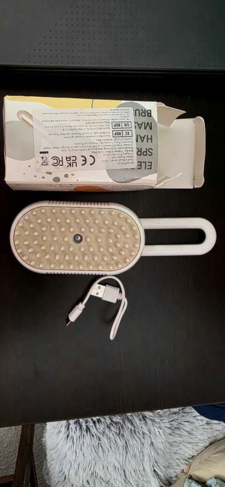 Четка  за ресане с пара на домашен любимец