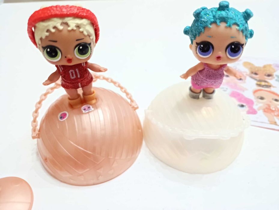 Кукли LOL 2 броя +стикери
